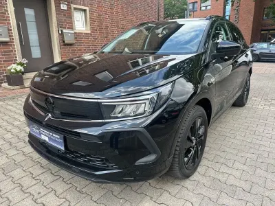 Usata Opel Grandland X GS Line 131 CV (96 kW) 2022 Nero SUV