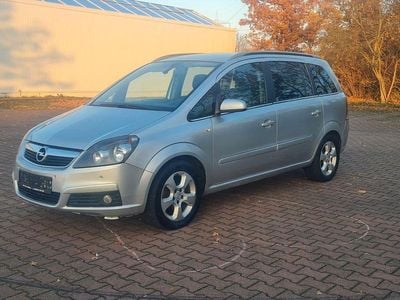 Gebraucht Opel Zafira 150 PS (110 kW) 2006 Silber Van / Kleinbus