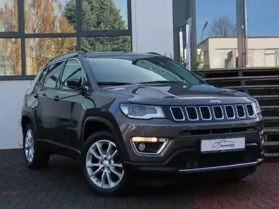 Käytetty Jeep Compass 150 HP (110 kW) 2021 Harmaa Katumaasturi