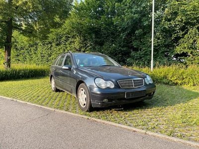 Mercedes C200