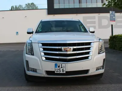 Usata Cadillac Escalade 426 CV (313 kW) 2016 Bianco SUV
