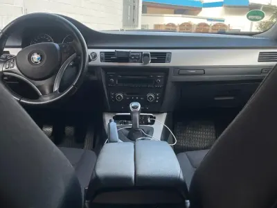 Gebraucht BMW 318 143 PS (105 kW) 2009 Schwarz Kombi