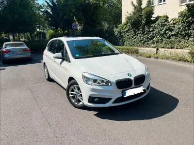 Gebraucht BMW 218 Comfort Edition 150 PS (110 kW) 2016 Weiß Van / Kleinbus