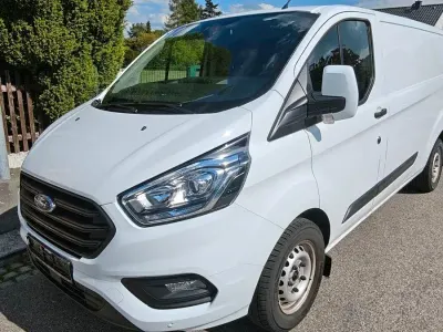 Gebraucht Ford Transit Custom 170 PS (125 kW) 2019 Weiß Van / Kleinbus