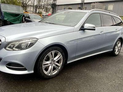 Mercedes E220