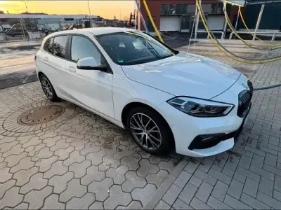 Gebraucht BMW 120 Sport Line 190 PS (139 kW) 2021 Weiß Limousine