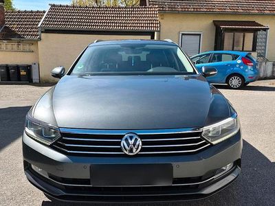 Gebraucht VW Passat 150 PS (110 kW) 2016 Grau Kombi