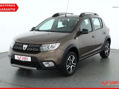 Gebraucht Dacia Sandero Celebration 90 PS (66 kW) 2019 Andere SUV