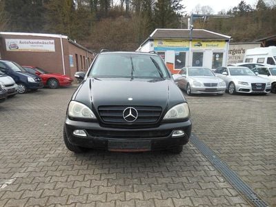 Gebraucht Mercedes ML270 163 PS (119 kW) 2004 Schwarz SUV