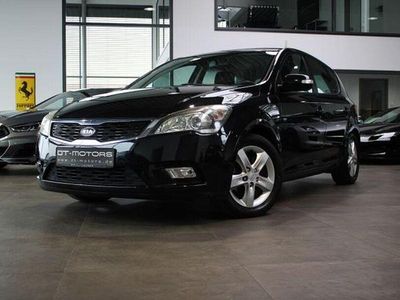 Gebraucht Kia Ceed Spirit 125 PS (91 kW) 2011 Schwarz Kleinwagen