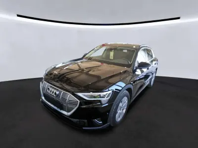 Usata Audi e-tron Comfort 230 kW (313 CV) 2022 Nero SUV