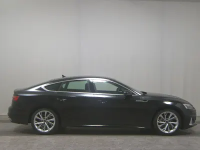 Gebraucht Audi A5 Sportback Advanced 204 PS (150 kW) 2022 Schwarz Kleinwagen