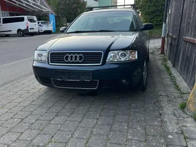 Gebraucht Audi A6 131 PS (96 kW) 2004 Blau Kombi