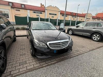 Gebraucht Mercedes E200 Avantgarde 136 PS (100 kW) 2014 Schwarz Limousine