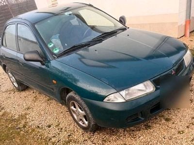 Gebraucht Mitsubishi Carisma 90 PS (66 kW) 1998 Grün Limousine