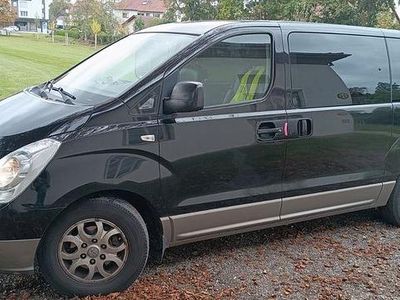 Schwarz Gebraucht 2011 Hyundai H-1 Van / Kleinbus | 8.500 €