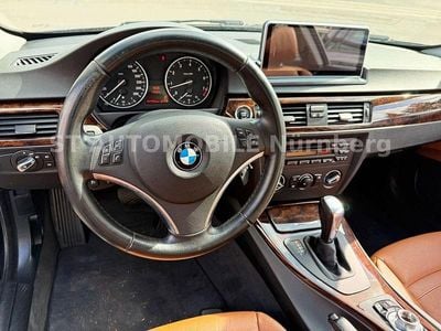 Gebraucht BMW 320 Sport Line 170 PS (125 kW) 2012 Schwarz Coupé