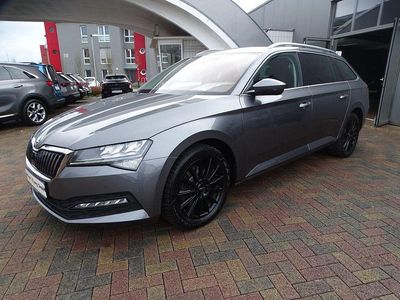 Używany Skoda Superb 200 KM (147 kW) 2023 Szary Sedan/Limuzyna