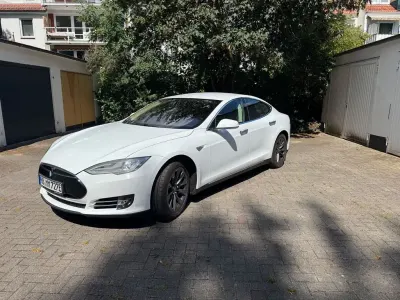 Gebraucht Tesla Model S 269 kW (367 PS) 2014 Weiß Kleinwagen