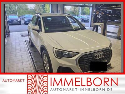 Weiß Gebraucht 2021 Audi Q3 Ambiente SUV | 24.990 € (Fairer Preis)