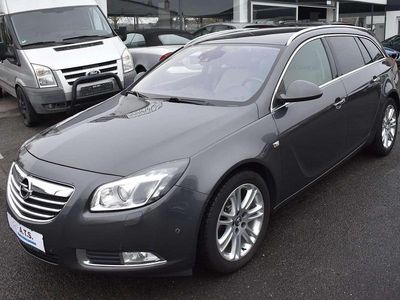 Karbongrau Gebraucht 2009 Opel Insignia Cosmo Kombi | 6.800 € (Etwas zu teuer)