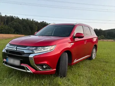 Gebraucht Mitsubishi Outlander P-HEV 2021 Rot SUV