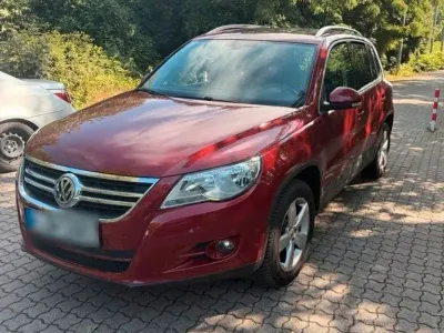 Gebraucht VW Tiguan 140 PS (102 kW) 2008 Rot SUV