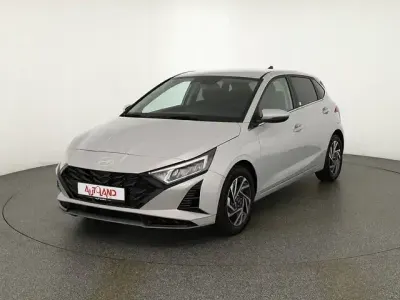 Neu Hyundai i20 79 PS (58 kW) 2025 Grau Kleinwagen