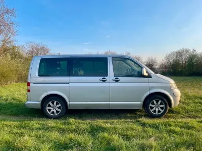Usata VW Caravelle 178 CV (130 kW) 2006 Argento Furgone