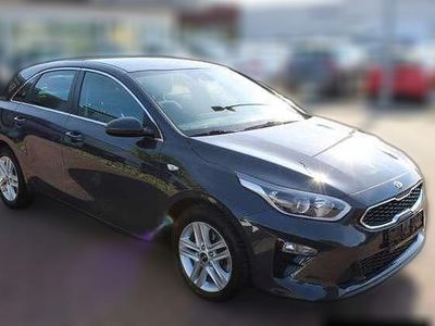 Second-hand Kia Ceed Vision 136 CP (100 kW) 2021 Gri Hatchback