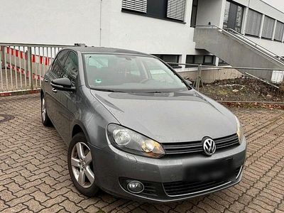 Gebraucht VW Golf VI 105 PS (77 kW) 2010 Silber Kleinwagen