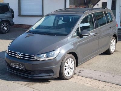 Gebraucht VW Touran Comfortline 122 PS (89 kW) 2021 Grau Van / Kleinbus