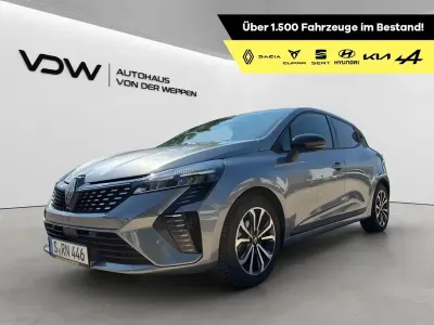 Gebraucht Renault Clio V Techno 91 PS (66 kW) 2025 Grau Limousine