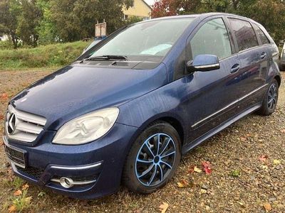 Mercedes B180