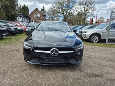Gebraucht Mercedes CLA200 Shooting Brake 150 PS (110 kW) 2020 Schwarz Kombi