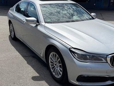 Second-hand BMW 740 320 CP (235 kW) 2016 Argintiu Berlinǎ