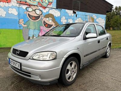 Silber Gebraucht 1999 Opel Astra Limousine | 1.999 € (Fairer Preis)