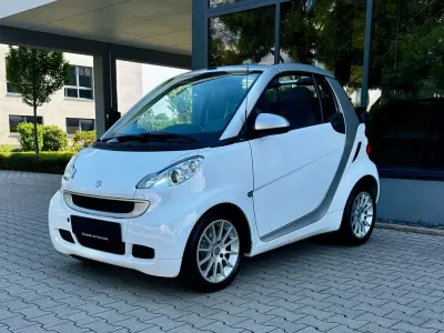 Gebraucht Smart ForTwo Cabrio Passion 71 PS (52 kW) 2012 Weiß Cabrio