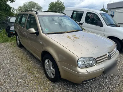Gebraucht VW Golf IV Comfortline 105 PS (77 kW) 2004 Gold Kombi