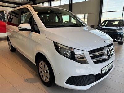 Mercedes V220