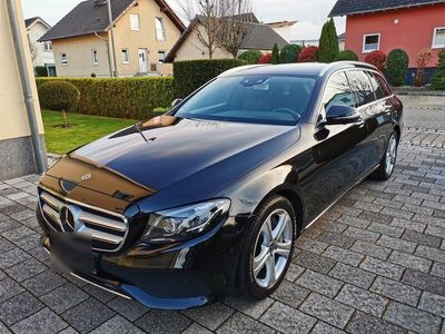 gebraucht Mercedes 350 E-KLASSE KOMBID 4 MATIC STANDHEIZUNG AIRMATIC DIST