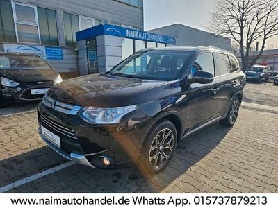 Gebraucht Mitsubishi Outlander Classic Collection Plus 150 PS (110 kW) 2015 Schwarz SUV