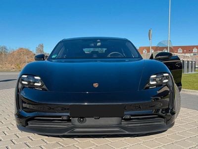 Usado Porsche Taycan 300 kW (408 HP) 2023 Preto Coupé