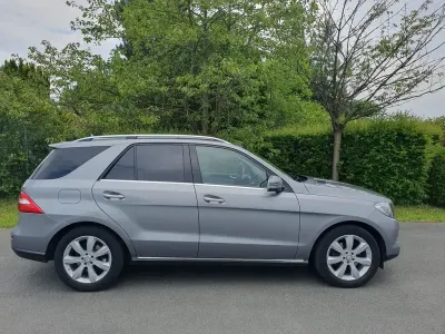 Gebraucht Mercedes ML350 258 PS (189 kW) 2015 Palladiumsilber  metalliclack (metallic) SUV