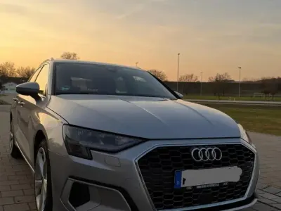 Gebraucht Audi A3 150 PS (110 kW) 2022 Grau Limousine