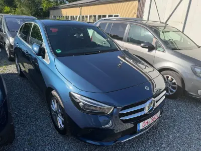 Gebraucht Mercedes 200 150 PS (110 kW) 2020 Blau Kombi