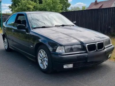 Gebraucht BMW 316 Compact 105 PS (77 kW) 1999 Schwarz Kleinwagen