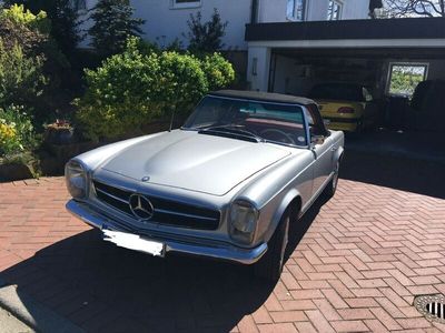 Mercedes 230