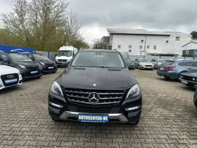 Gebraucht Mercedes ML350 258 PS (189 kW) 2013 Obsidianschwarz  metalliclack SUV