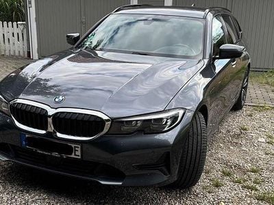 BMW 330e